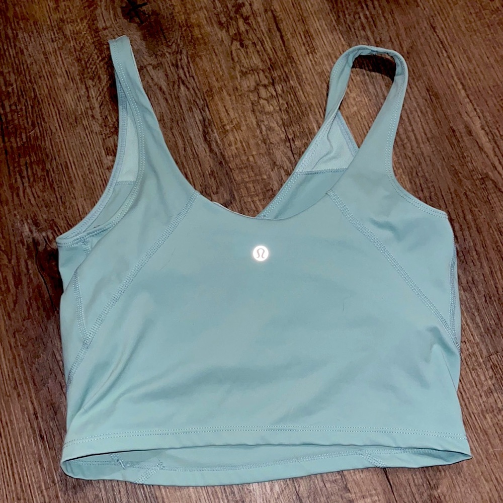 Green athletic too